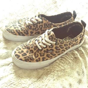 Vans leopard print sneakers womens sz 7